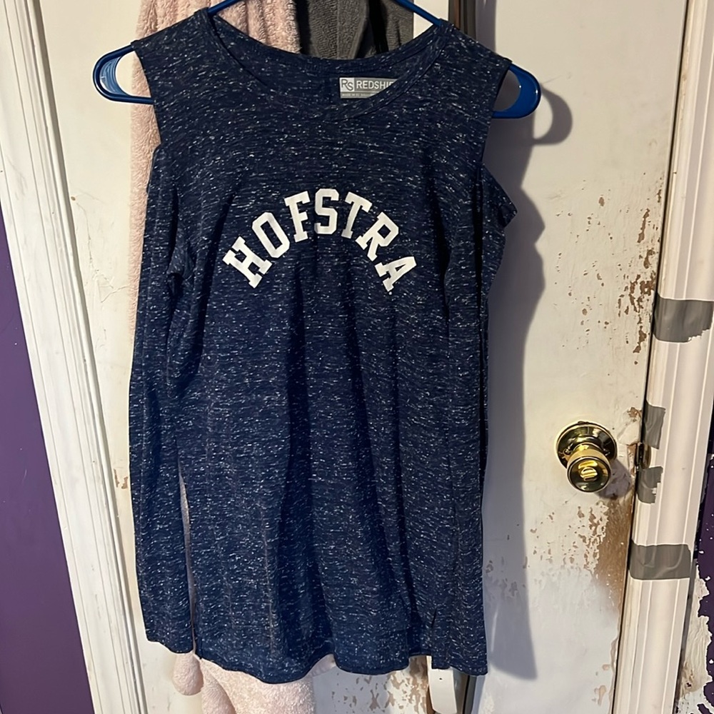 Hofstra College long sleeve shoulder slit shirt